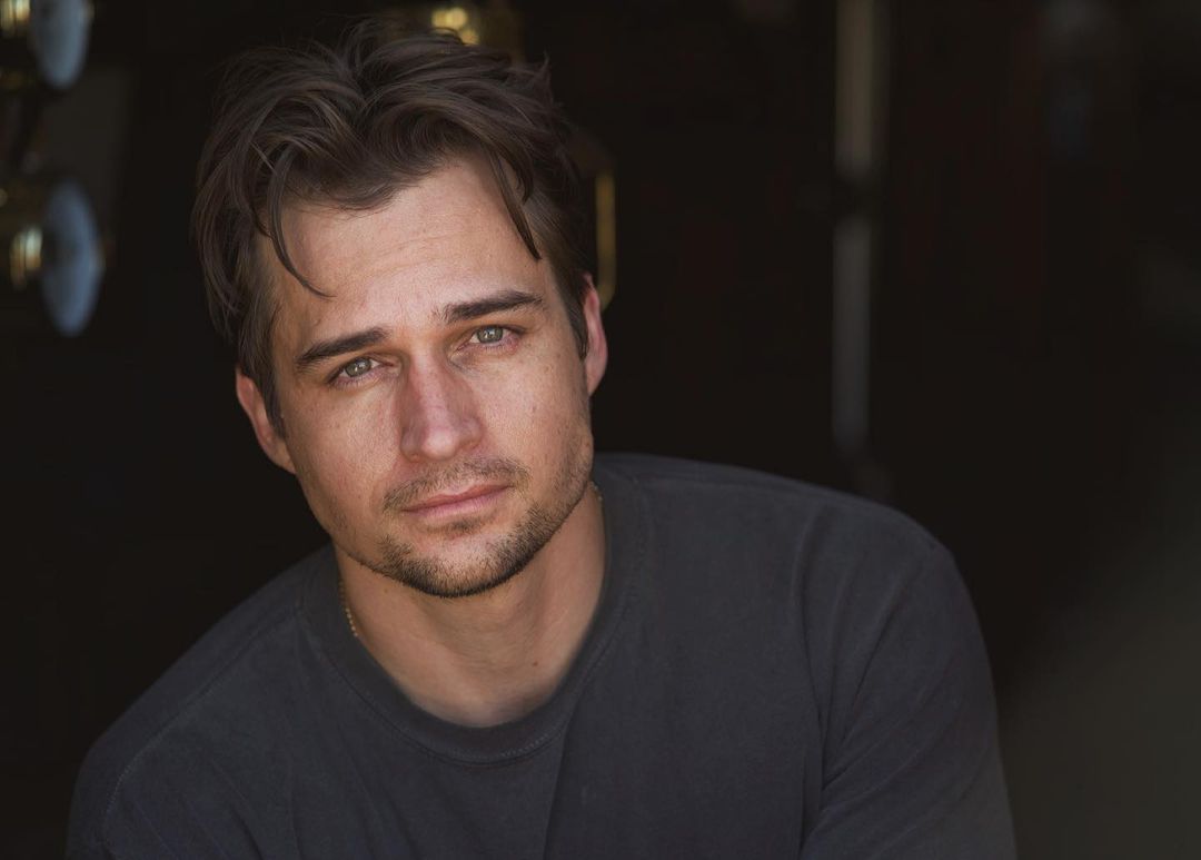 Jon-Michael Ecker - The Lion Of Narcos