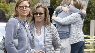 exclusive-jodie-foster-shares-a-hug-with-former-partner-cydney-bernard