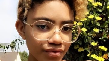 butterfly rose oldham